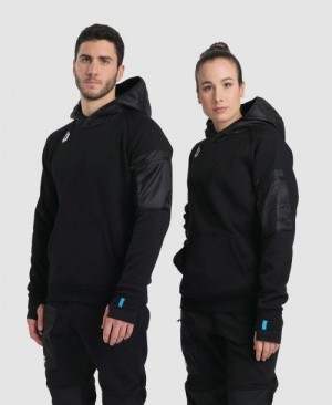 Arena Hooded Tech Sweatshirt Multicolor | 376085-TJP