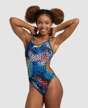 Arena Rule Breaker Hooked Reversible One Piece Multicolor | 018946-JHG