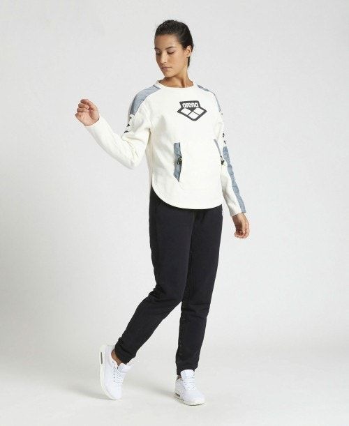 Arena Team Crew Neck Sweatshirt White / Grey | 257149-OBL