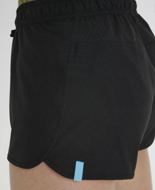 Arena Team Short Solid Black | 947036-RPU